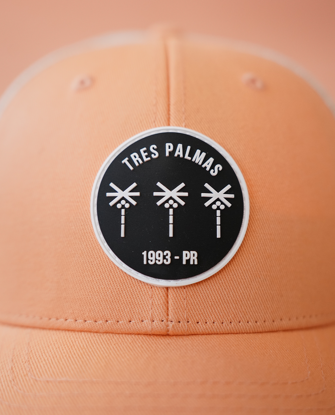 Tres Palmas Minimal | Trucker Hat (Peach Birch)