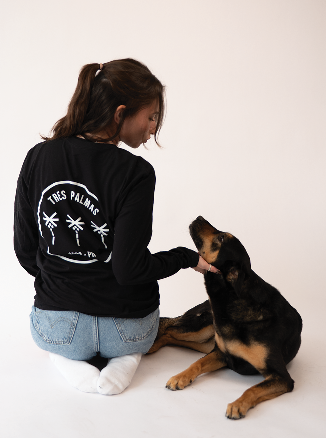 Tres Palmas Minimal Long Sleeve Tshirt (Black)